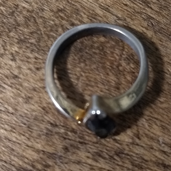 Ring - Picture 2 of 3